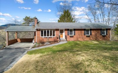 321 Dale Rd: Brick Ranch and Horse Farm on 10 Acres!